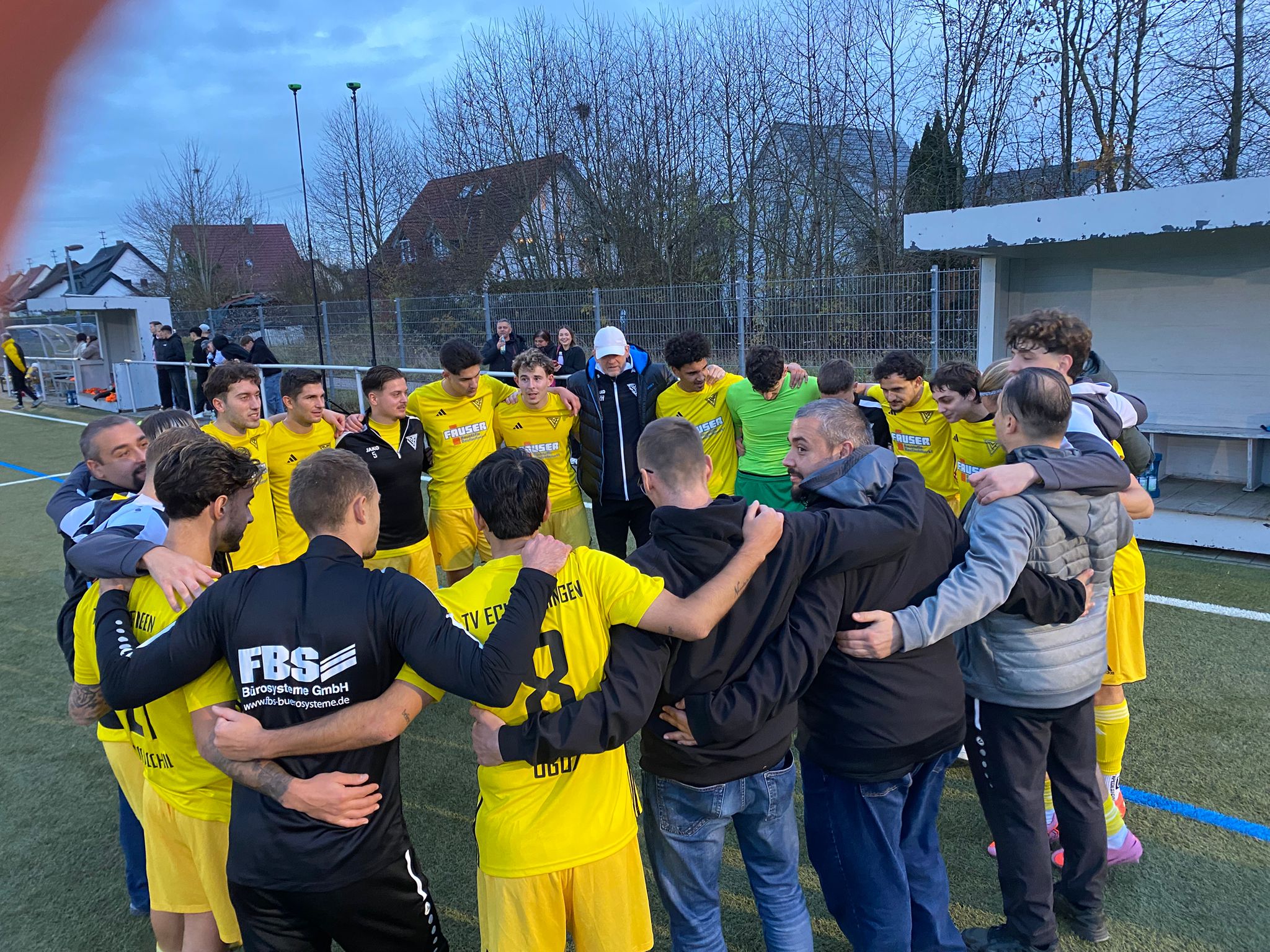 Auswärtsdreier in Waldhausen